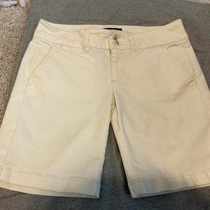 AE Stretch Bermuda Shorts. Size 00